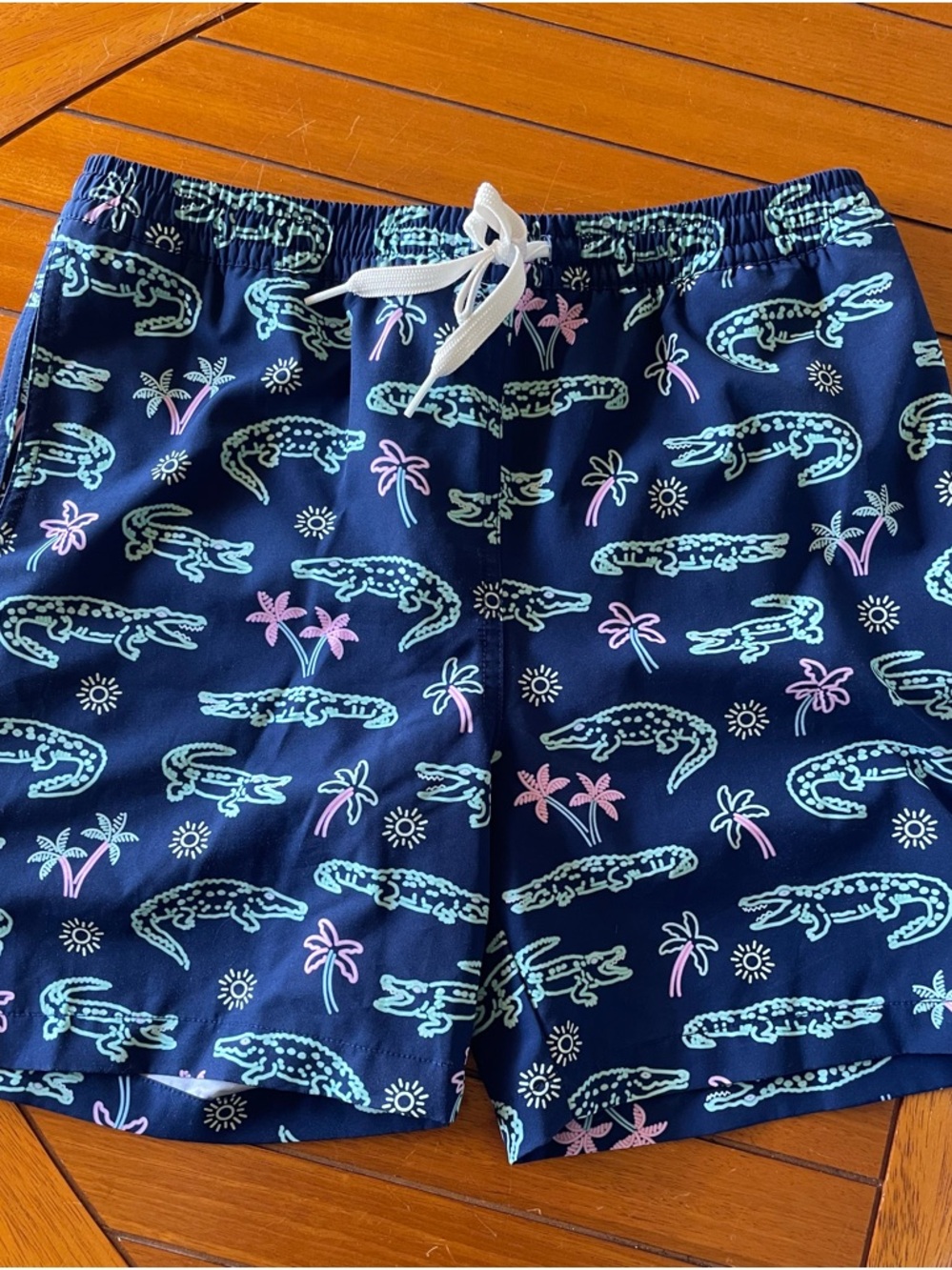 chubbies Navy Blue Swim Trunks with Light Blue & Pink Alligator Print